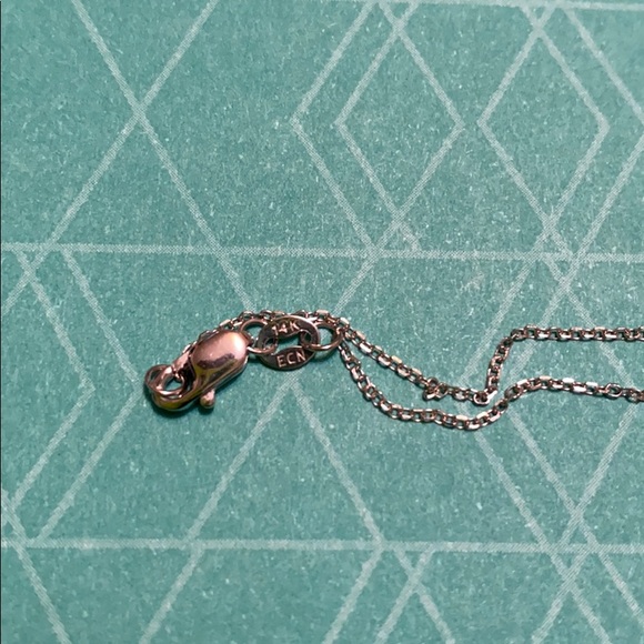 White Gold Diamond Necklack